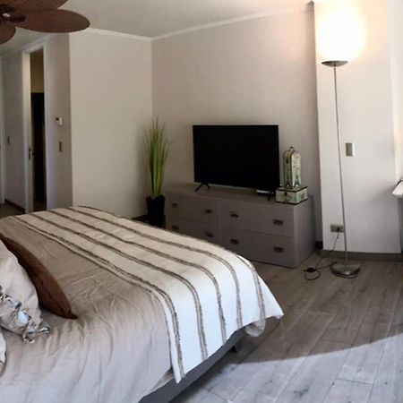 Precioso Departamento En Los Dominicos 圣地亚哥 外观 照片
