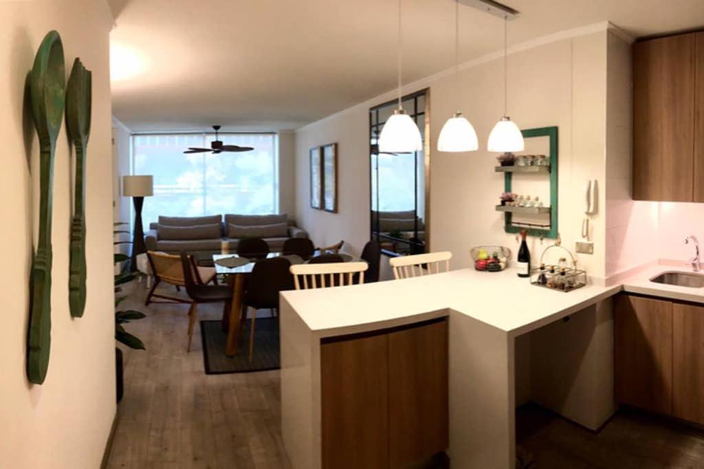 Precioso Departamento En Los Dominicos 圣地亚哥 外观 照片